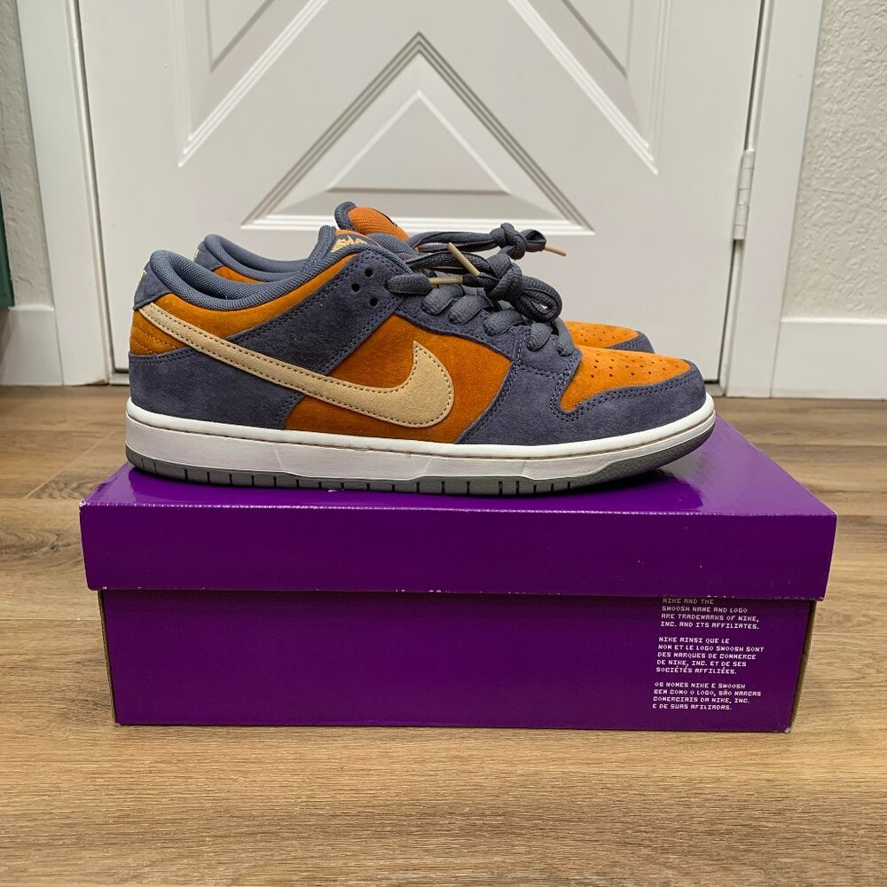 Nike SB Dunk Low Pro "Light Carbon Monarch" - 9.5M - LIGHTLY USED